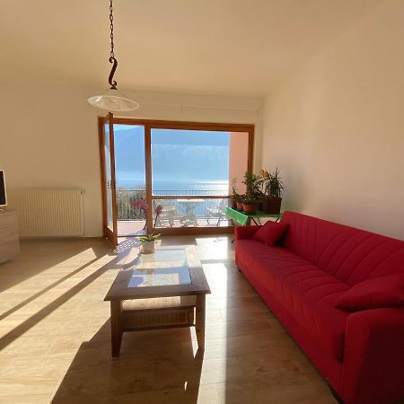 Big Apartment With Lake View And Two Bedrooms Sala Comacina Exteriér fotografie