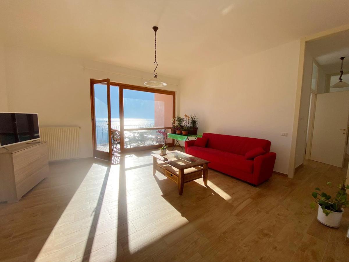 Big Apartment With Lake View And Two Bedrooms Sala Comacina Exteriér fotografie