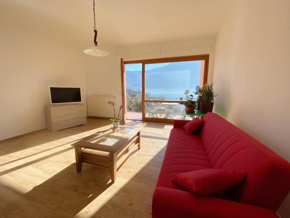 Big Apartment With Lake View And Two Bedrooms Sala Comacina Exteriér fotografie