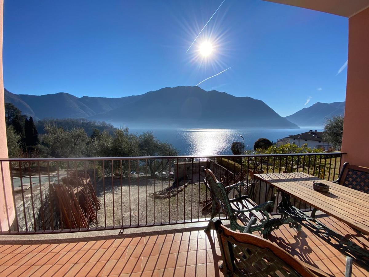 Big Apartment With Lake View And Two Bedrooms Sala Comacina Exteriér fotografie